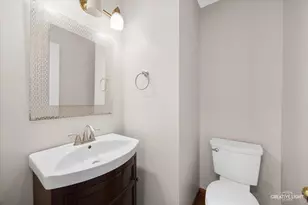 2219 Beaumont Ct, Aurora, IL 60502 - Photo 10