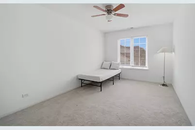 564 Harvey Lake Drive, Vernon Hills, IL 60061 - Photo 14