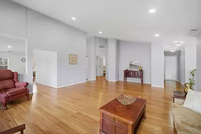 564 Harvey Lake Drive, Vernon Hills, IL 60061 - Photo 4