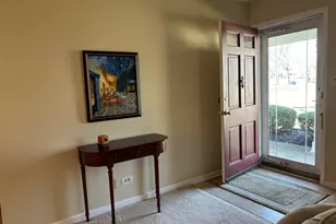 1621 Portsmouth Ln, Schaumburg, IL 60194 - Photo 8