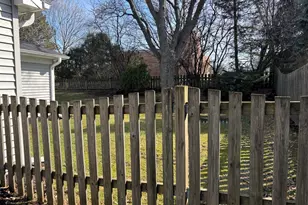 1621 Portsmouth Ln, Schaumburg, IL 60194 - Photo 40