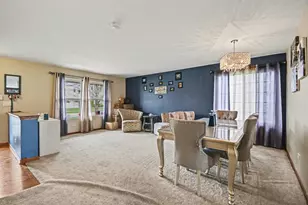 14517 Meadow Ln, Plainfield, IL 60544 - Photo 4