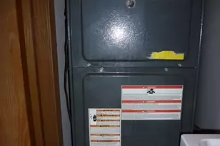 3 Deerefield Ct, Clifton, IL 61727 - Photo 10