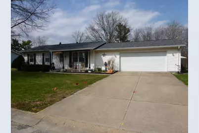 3 Deerefield Court, Clifton, IL 61727 - Photo 1