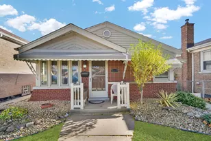 5611 S Monitor Ave, Chicago, IL 60638 - Photo 1