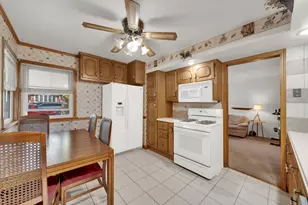 5611 S Monitor Ave, Chicago, IL 60638 - Photo 2