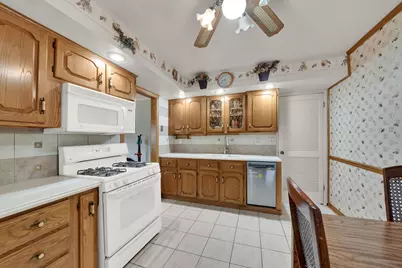 5611 S Monitor Avenue, Chicago, IL 60638 - Photo 4