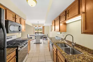 12962 S May St, Calumet Park, IL 60827 - Photo 10