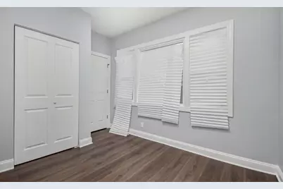 8030 S Constance Avenue, Chicago, IL 60617 - Photo 24