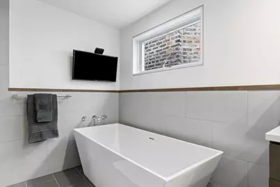 1121 W Drummond Place, Chicago, IL 60614 - Photo 24