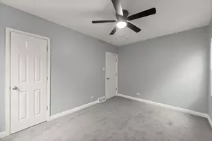 12044 S Perry Ave, Chicago, IL 60628 - Photo 14