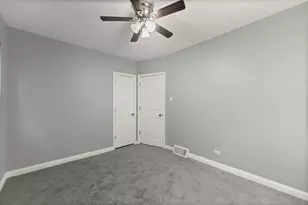 12044 S Perry Ave, Chicago, IL 60628 - Photo 16