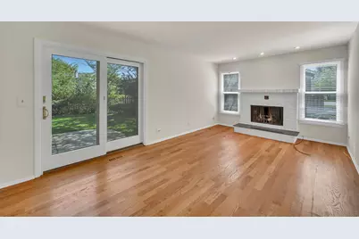 1100 Lockwood Drive, Buffalo Grove, IL 60089 - Photo 16
