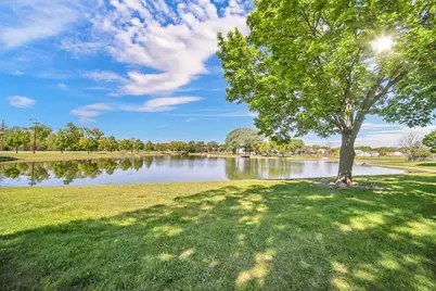 1100 Lockwood Drive, Buffalo Grove, IL 60089 - Photo 34