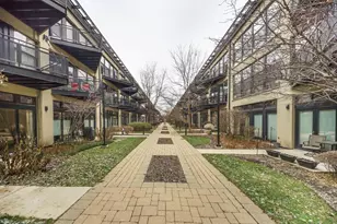 1000 W 15th St, Chicago, IL 60608 - Photo 4