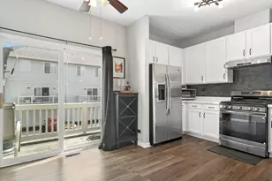 1365 New Haven Dr, Cary, IL 60013 - Photo 8