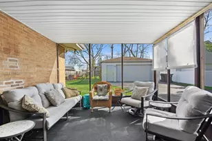 7441 Lake St, Morton Grove, IL 60053 - Photo 18