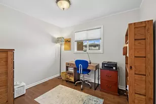 7441 Lake St, Morton Grove, IL 60053 - Photo 14