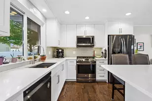 7441 Lake St, Morton Grove, IL 60053 - Photo 8