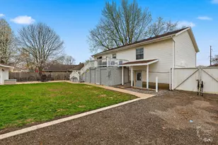 209 Meadows Rd S, Bourbonnais, IL 60914 - Photo 20