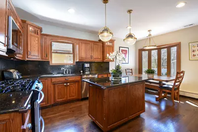 349 Blackhawk Road, Riverside, IL 60546 - Photo 10