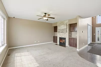 2247 S Robin Lane, Lynwood, IL 60411 - Photo 10