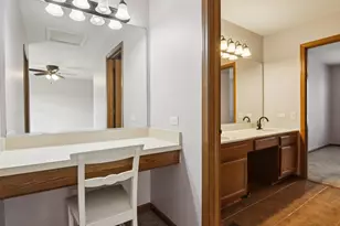 25 N Oltendorf Rd, Streamwood, IL 60107 - Photo 18