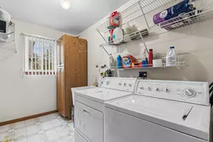 1921 Baldwin Way, Bolingbrook, IL 60490 - Photo 6