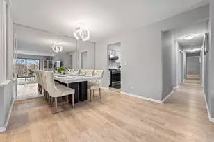 2150 Valencia Dr, Northbrook, IL 60062 - Photo 10