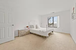 2150 Valencia Dr, Northbrook, IL 60062 - Photo 20