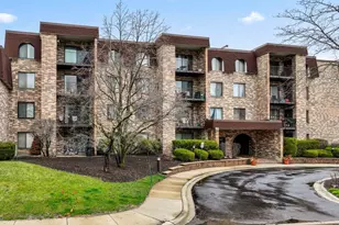 2150 Valencia Dr, Northbrook, IL 60062 - Photo 1