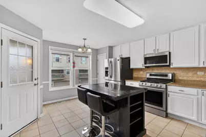 1538 Bristol Lane #4, Wood Dale, IL 60191 - Photo 6