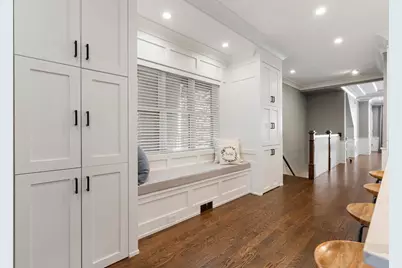 729 W Barry Avenue #1, Chicago, IL 60657 - Photo 10