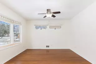 510 S President St, Wheaton, IL 60187 - Photo 12