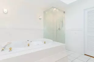 510 S President St, Wheaton, IL 60187 - Photo 16