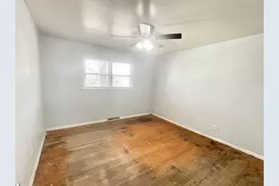 8574 W 73rd Place, Justice, IL 60458 - Photo 16