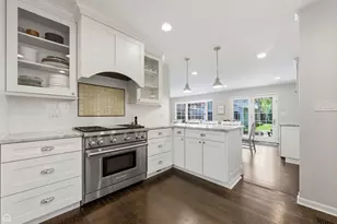 2015 Hollywood Ct, Wilmette, IL 60091 - Photo 10
