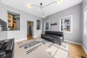 2159 W Wilson Ave, Chicago, IL 60625 - Photo 14