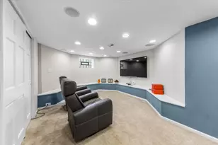 2159 W Wilson Ave, Chicago, IL 60625 - Photo 28