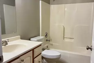 255 N Sacramento St, Sycamore, IL 60178 - Photo 6