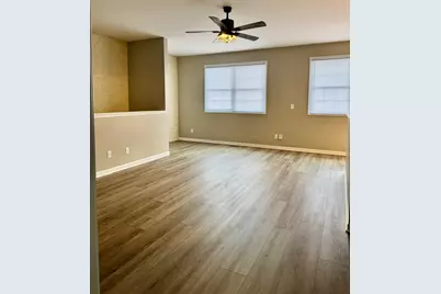 255 N Sacramento Street #D, Sycamore, IL 60178 - Photo 10