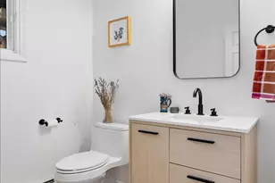 2646 Eastwood Ave, Evanston, IL 60201 - Photo 24