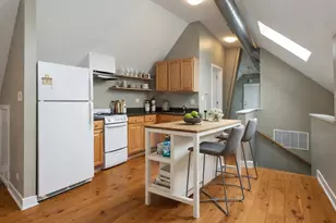 2308 N Southport Ave, Chicago, IL 60614 - Photo 8
