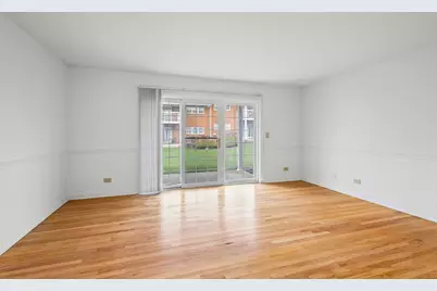 169 E Palatine Road #E, Palatine, IL 60067 - Photo 6