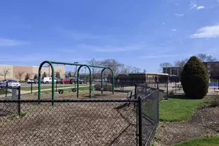 1311 S Finley Rd, Lombard, IL 60148 - Photo 12