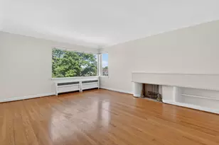 11207 S Emerald Ave, Chicago, IL 60628 - Photo 6