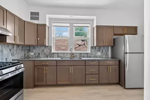 11207 S Emerald Ave, Chicago, IL 60628 - Photo 10