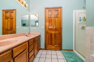 381 Millington Ln, Aurora, IL 60504 - Photo 18