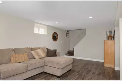 11046 S Ewing Avenue, Chicago, IL 60617 - Photo 14