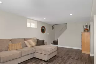 11046 S Ewing Ave, Chicago, IL 60617 - Photo 14